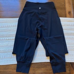 Size 2 Lululemon Align Joggers in Black